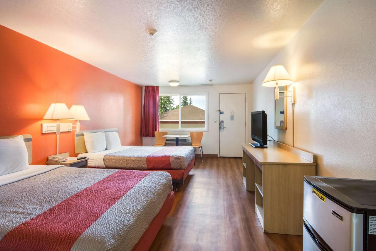 6-vancouver, Wa Hotel 2*